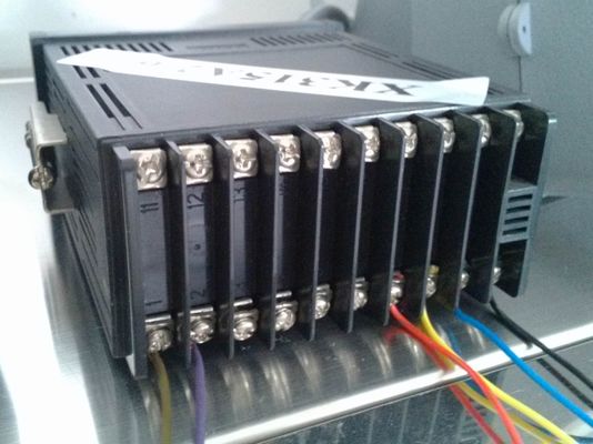 Indikator Skala Digital Presisi Tinggi Dengan Tampilan LED