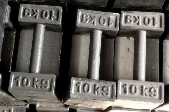 Berat uji kalibrasi besi tuang