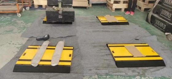 Timbangan Kendaraan multi-gandar kelebihan muatan dengan bantalan timbang gandar portabel Profil Rendah Timbangan roda
